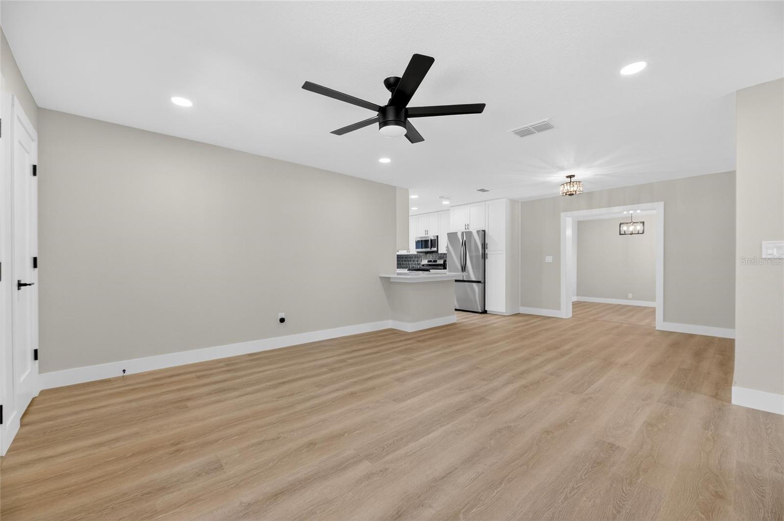 Image 12 of 100 For 207 Lentz Road