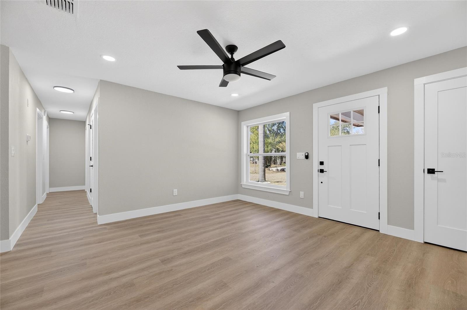 Image 14 of 100 For 207 Lentz Road