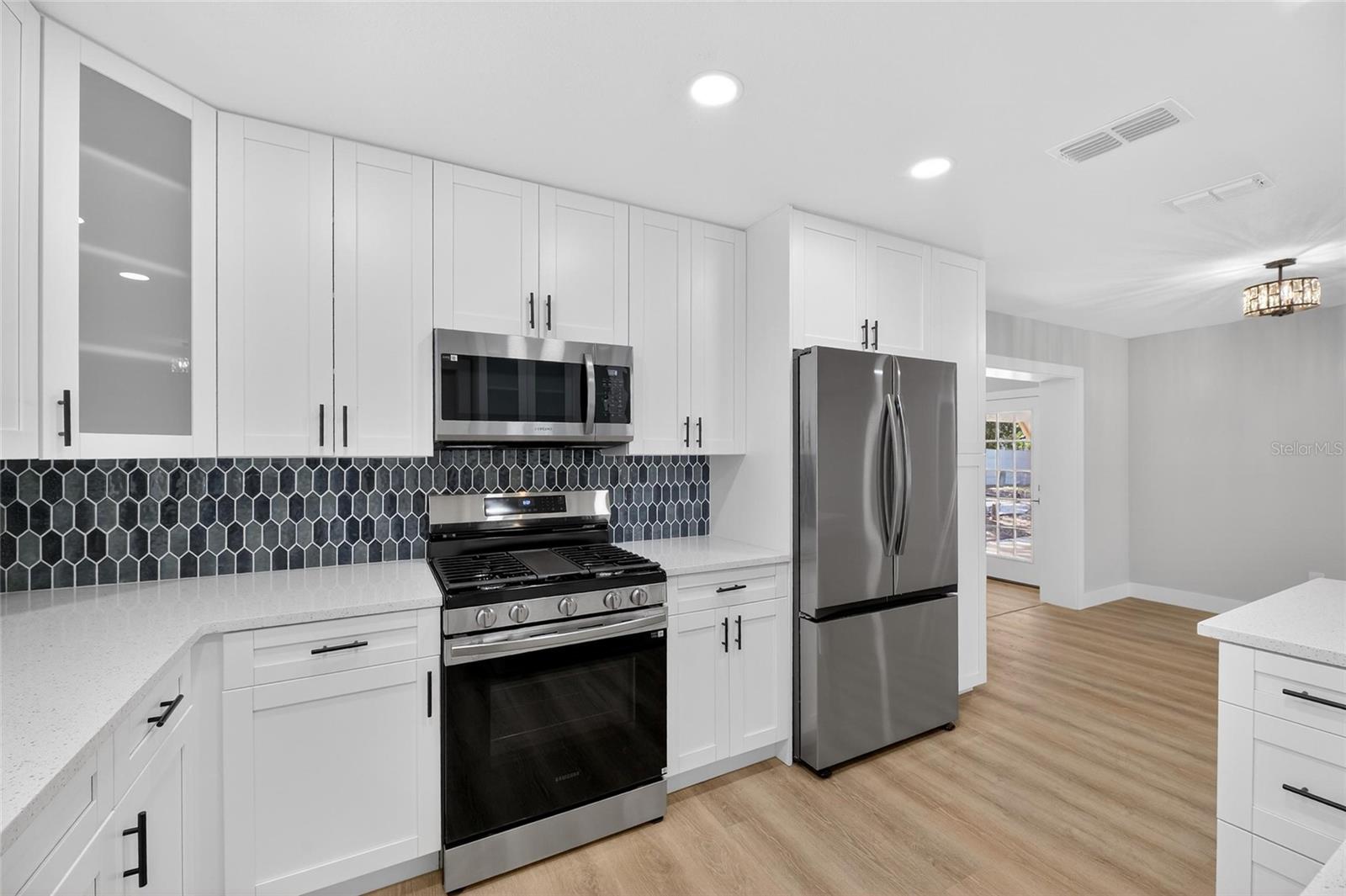 Image 20 of 100 For 207 Lentz Road