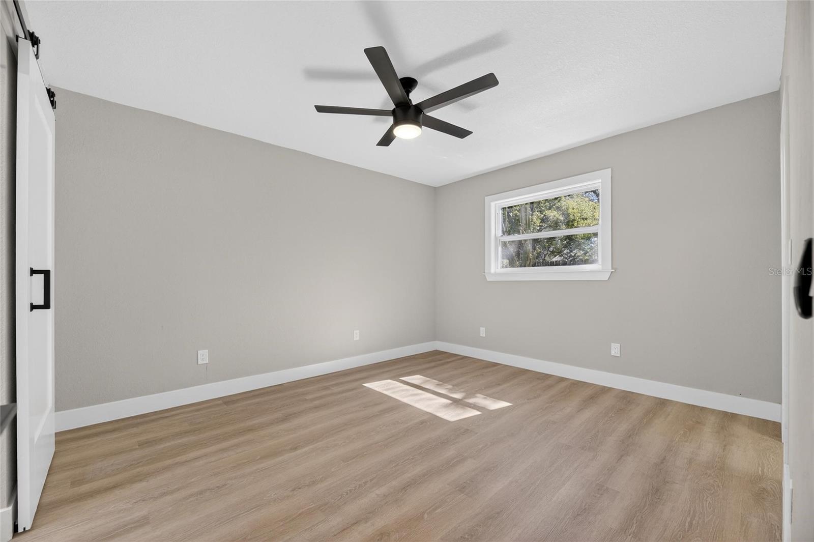 Image 28 of 100 For 207 Lentz Road