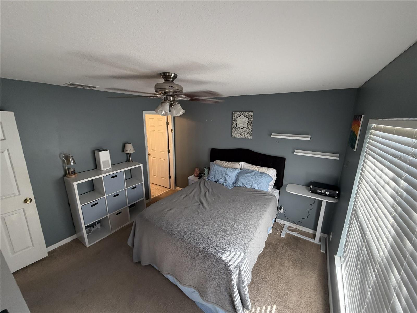 Image 10 of 18 For 3858 Island Way