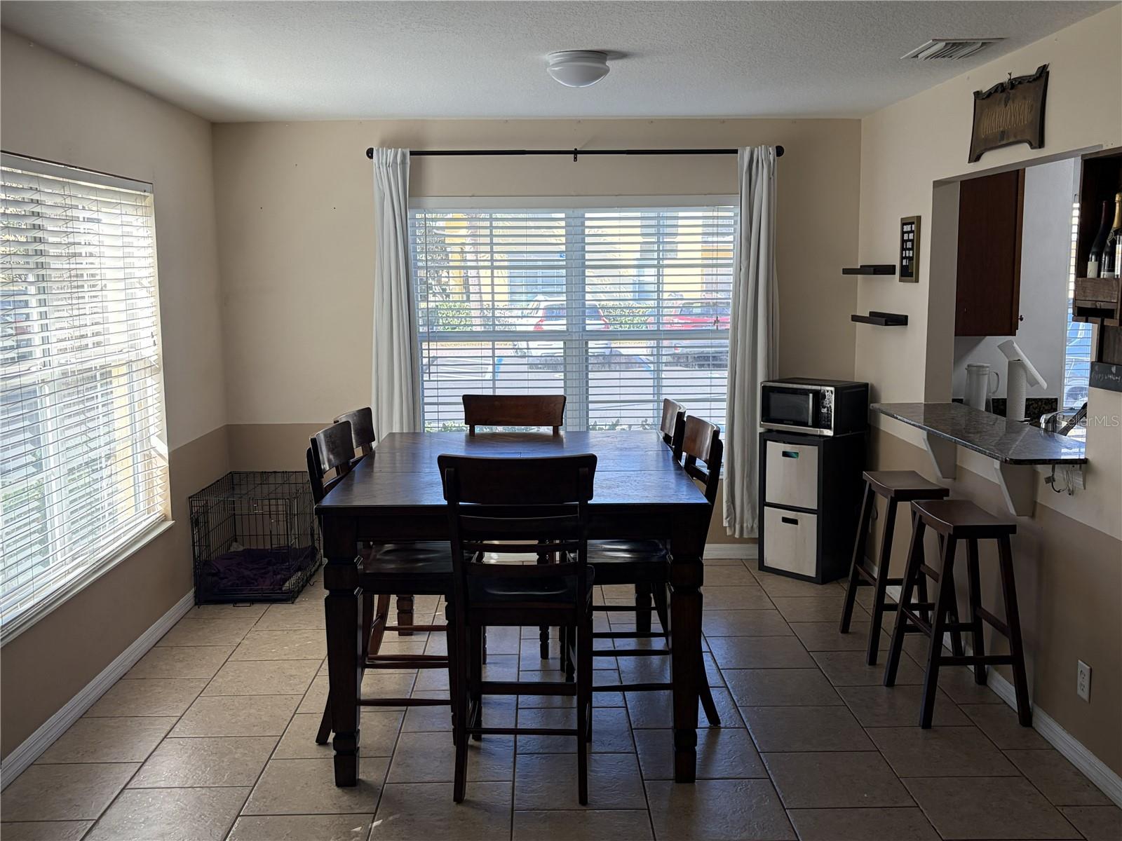 Image 3 of 18 For 3858 Island Way