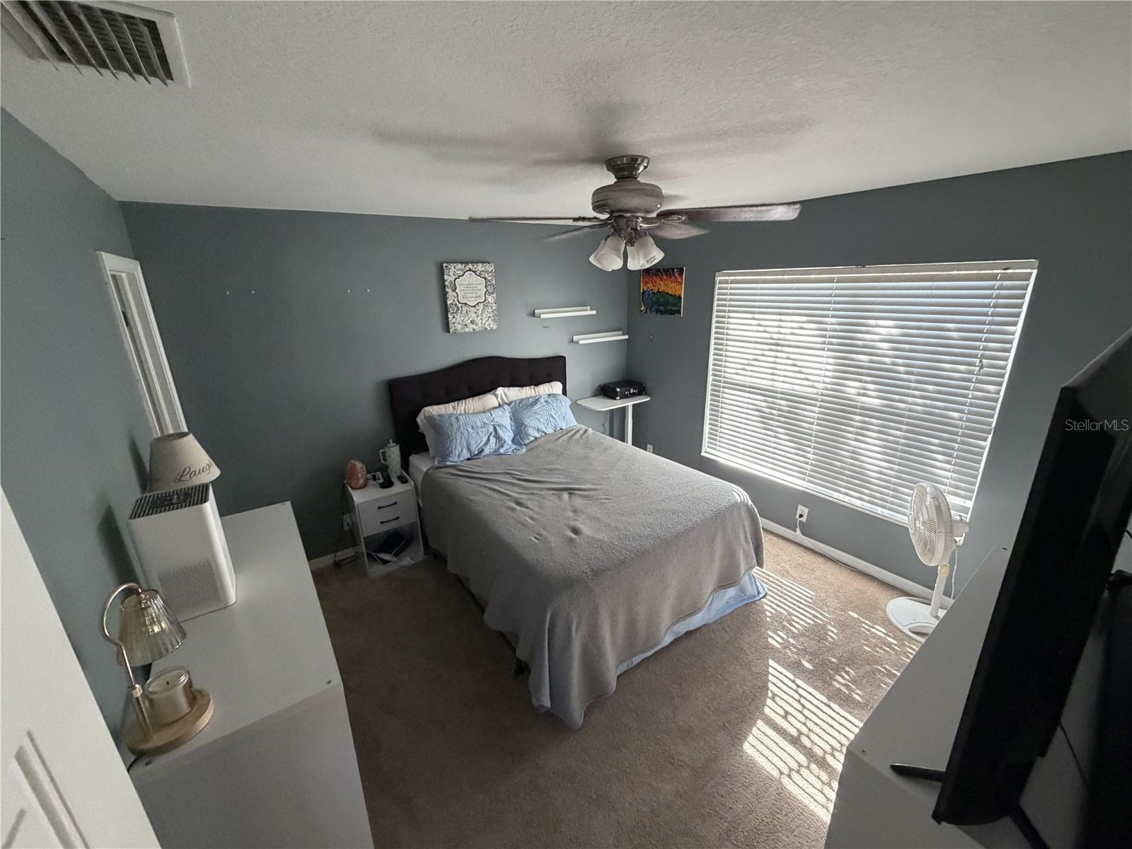 Image 9 of 18 For 3858 Island Way