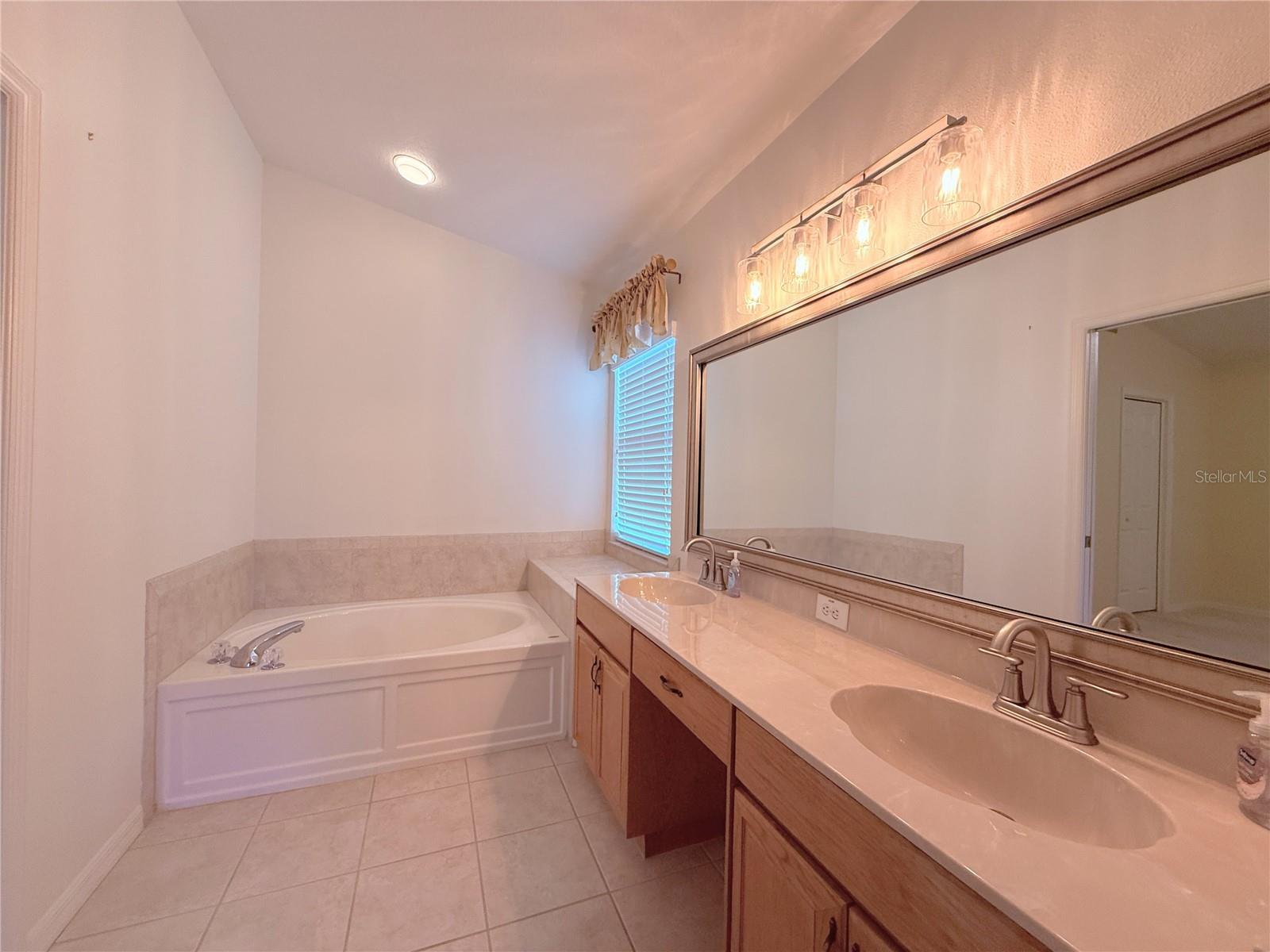 Image 23 of 59 For 5600 Sparrow Hawk Court