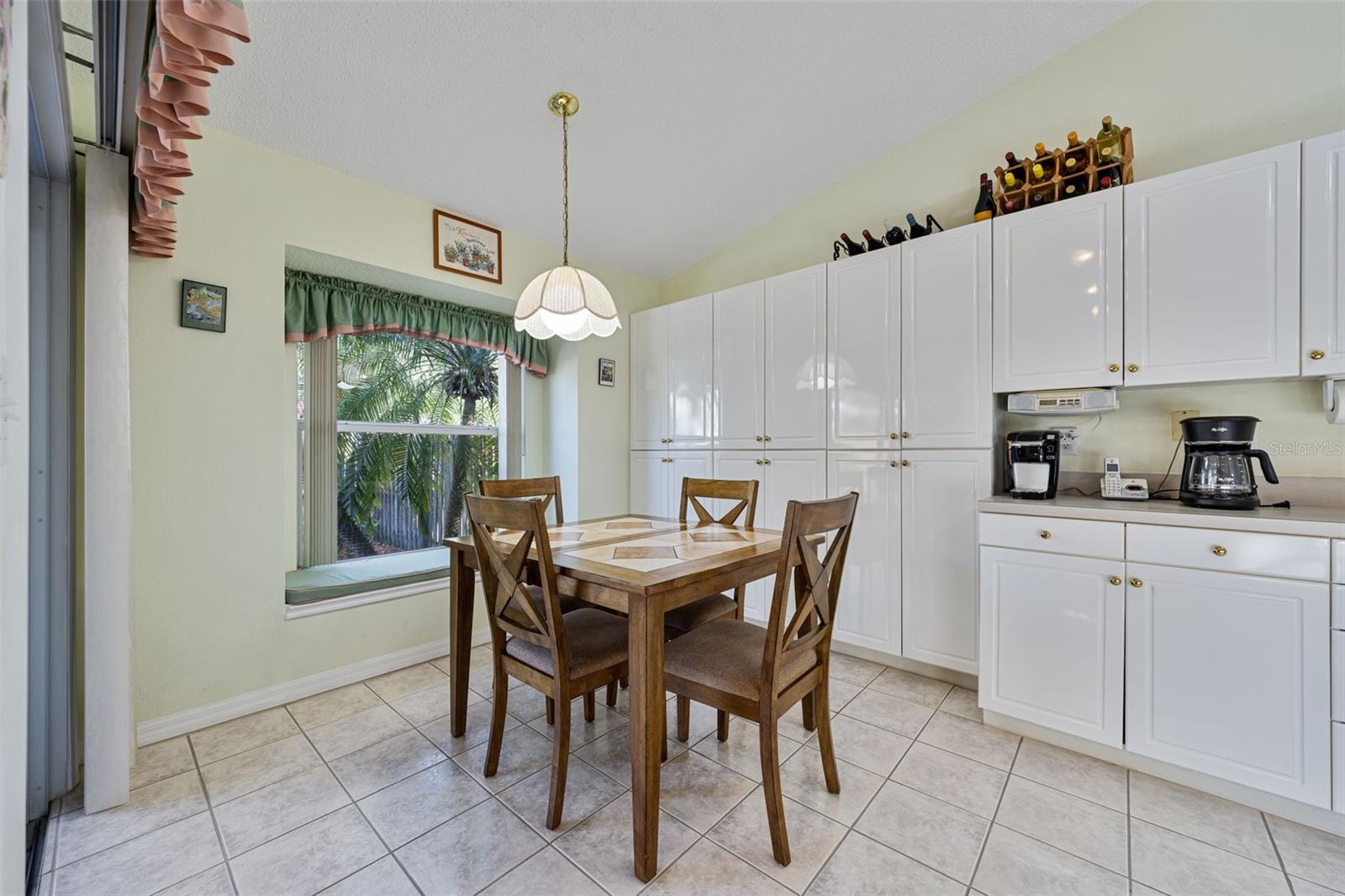 Image 4 of 32 For 3087 Pepperwood Lane W