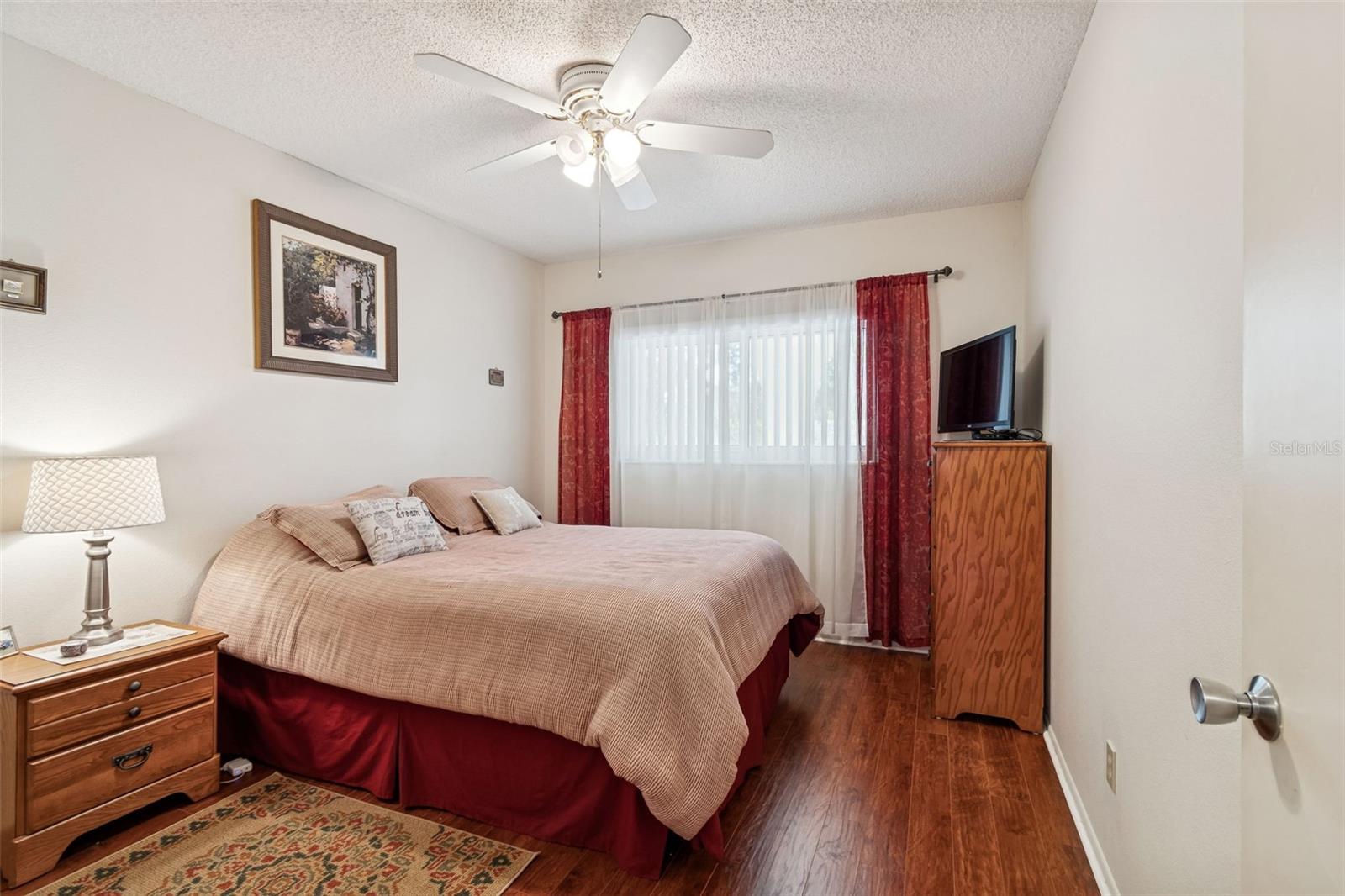 Listing photo id 24 for 2226 Switzerland Way 46