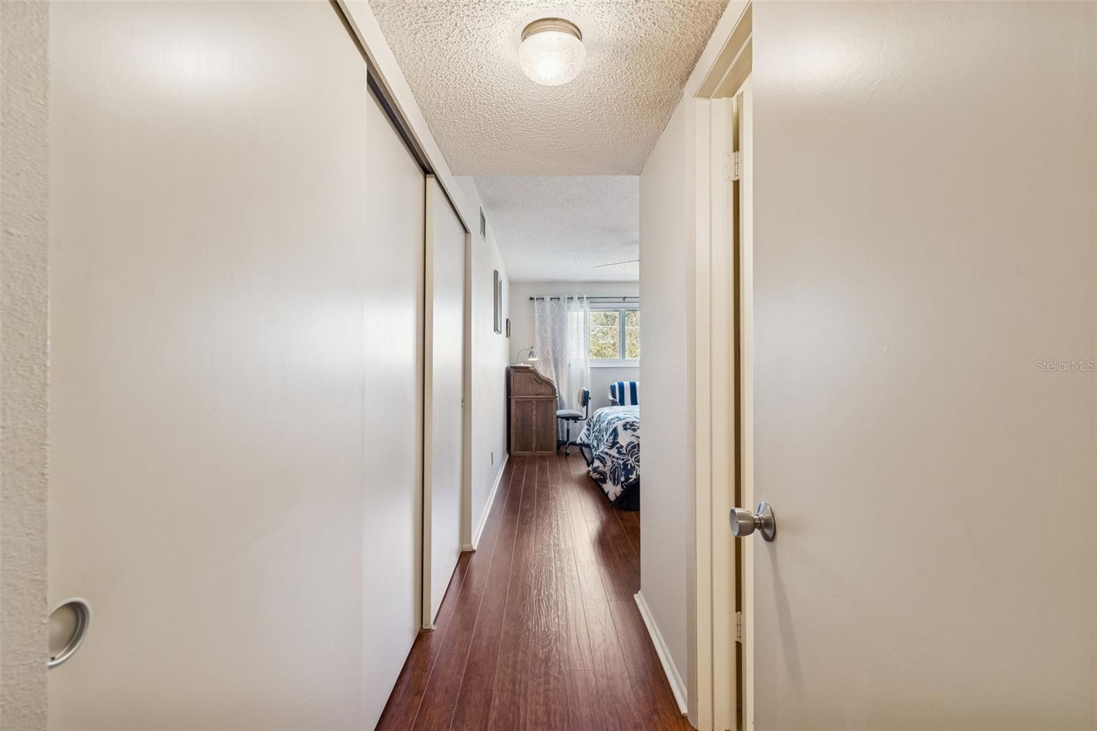 Listing photo id 31 for 2226 Switzerland Way 46