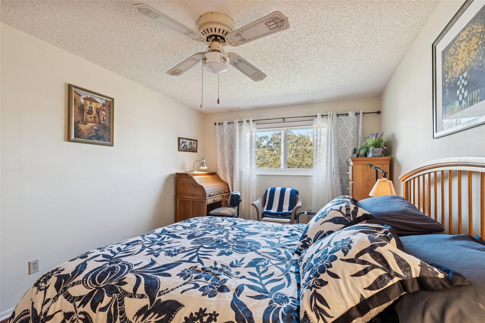 Listing photo id 33 for 2226 Switzerland Way 46