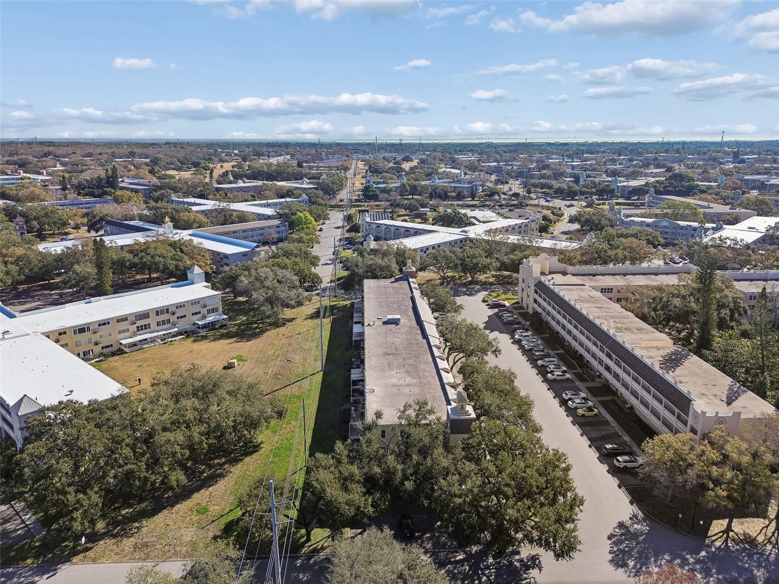 Listing photo id 48 for 2226 Switzerland Way 46