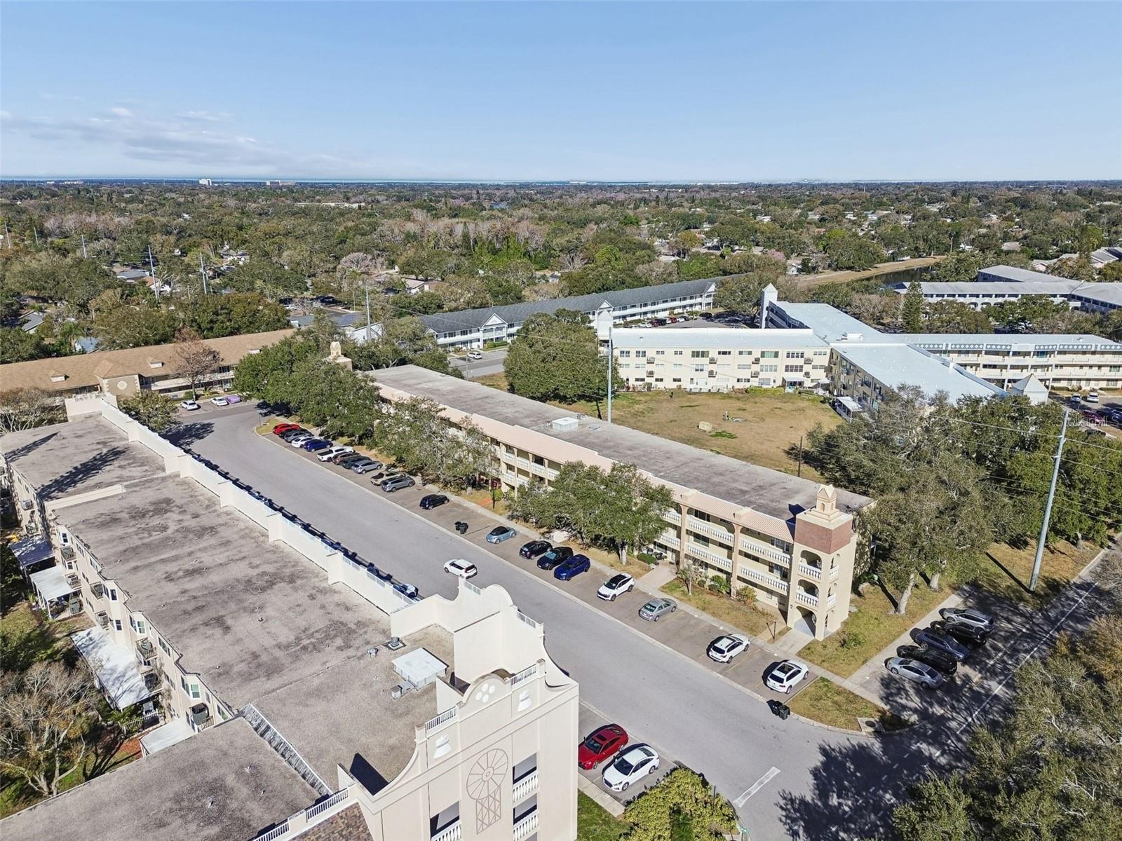 Listing photo id 51 for 2226 Switzerland Way 46