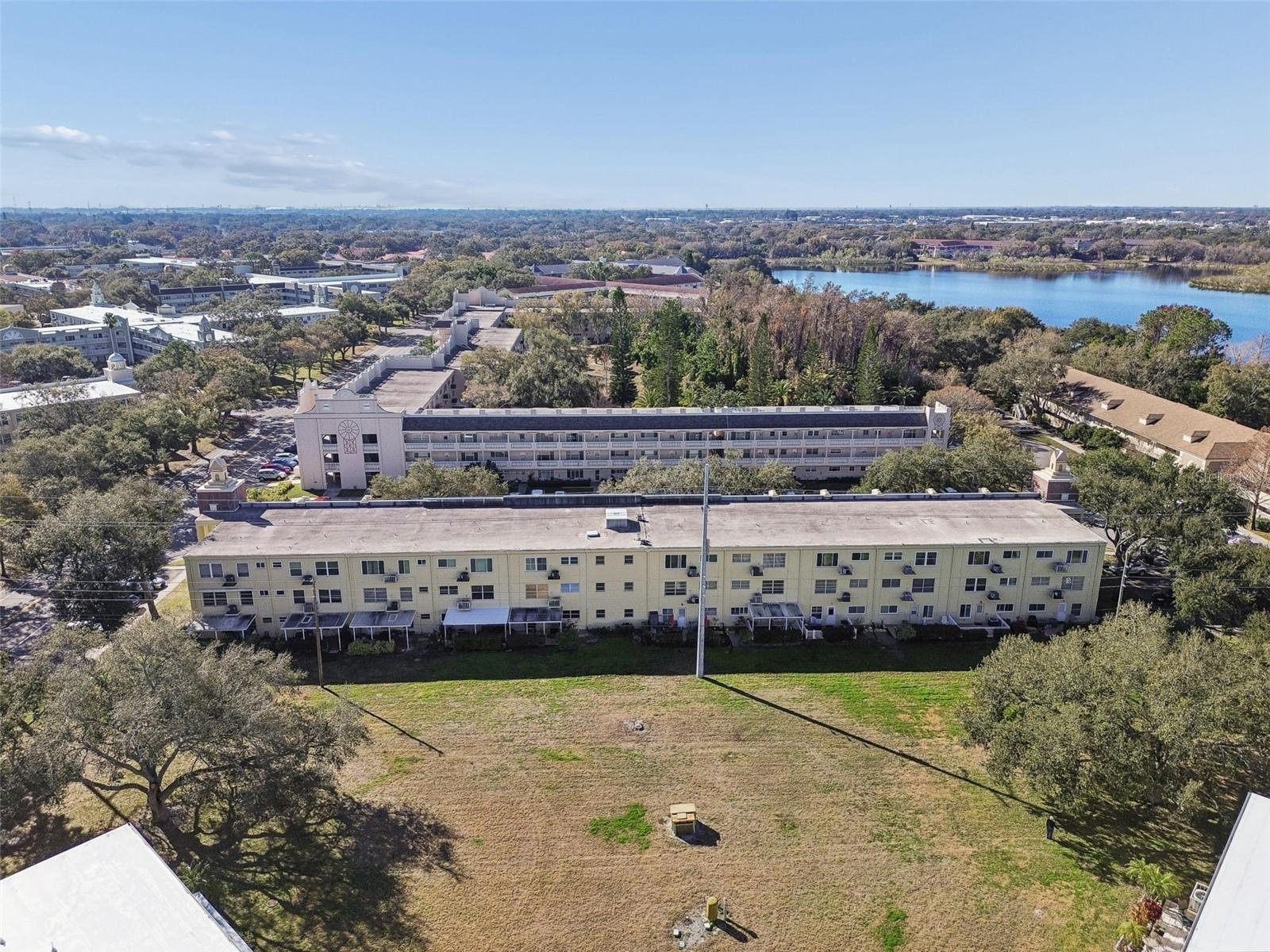 Listing photo id 54 for 2226 Switzerland Way 46