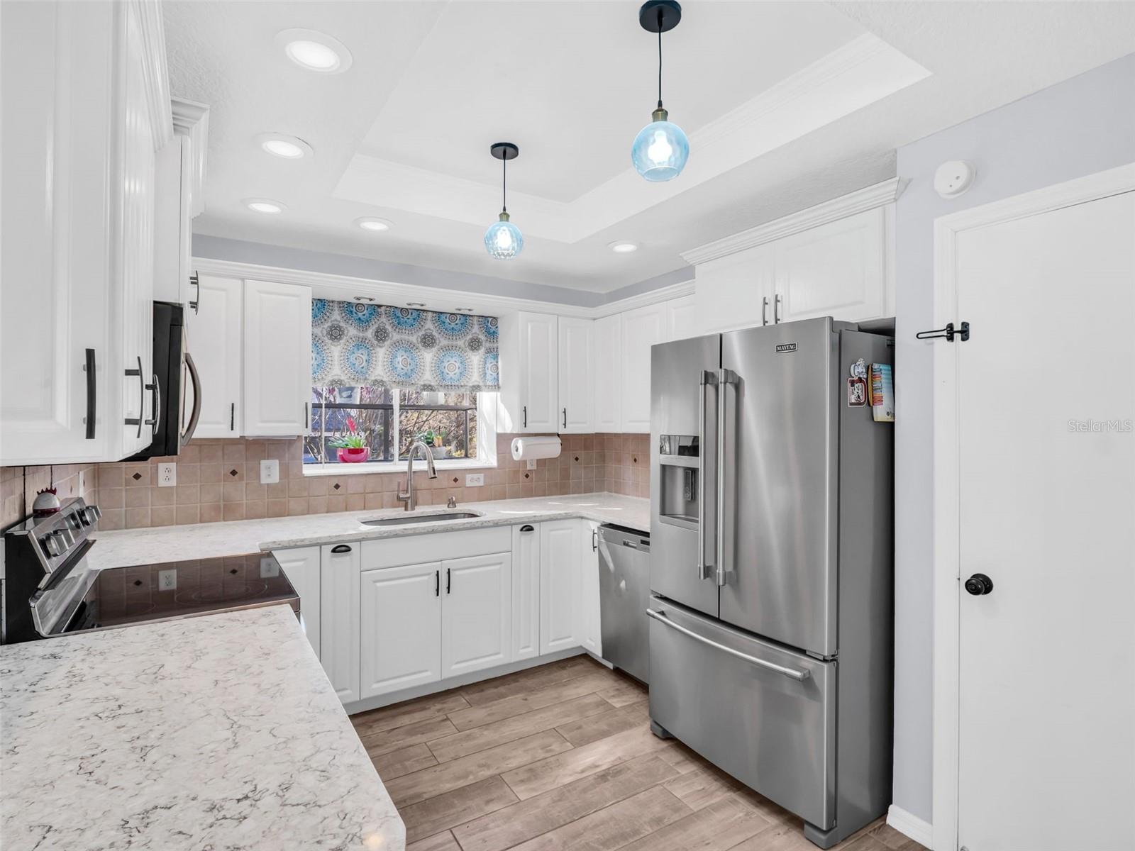 Listing photo id 17 for 4787 Klosterman Oaks Boulevard