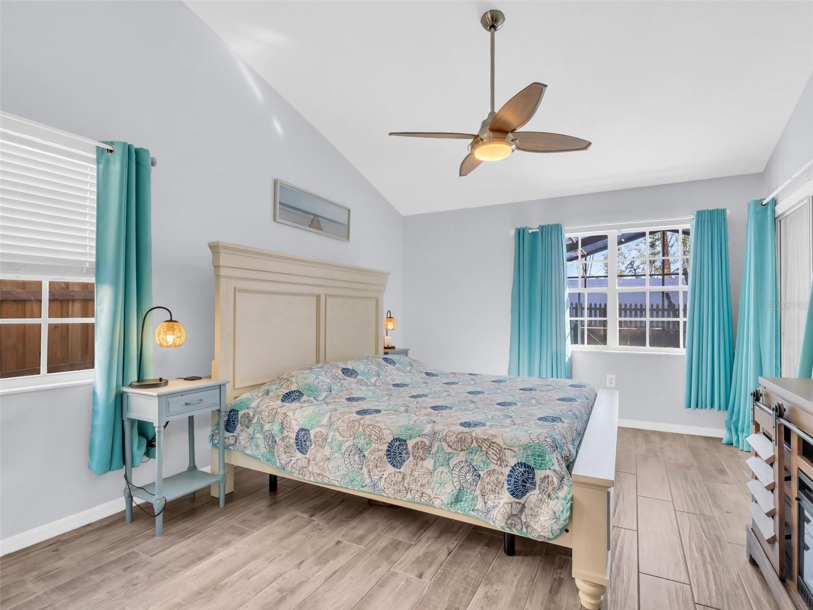 Listing photo id 23 for 4787 Klosterman Oaks Boulevard