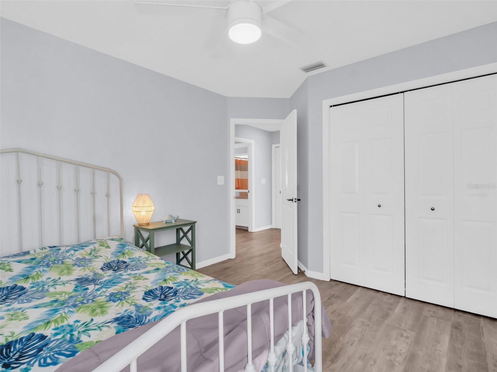 Listing photo id 28 for 4787 Klosterman Oaks Boulevard