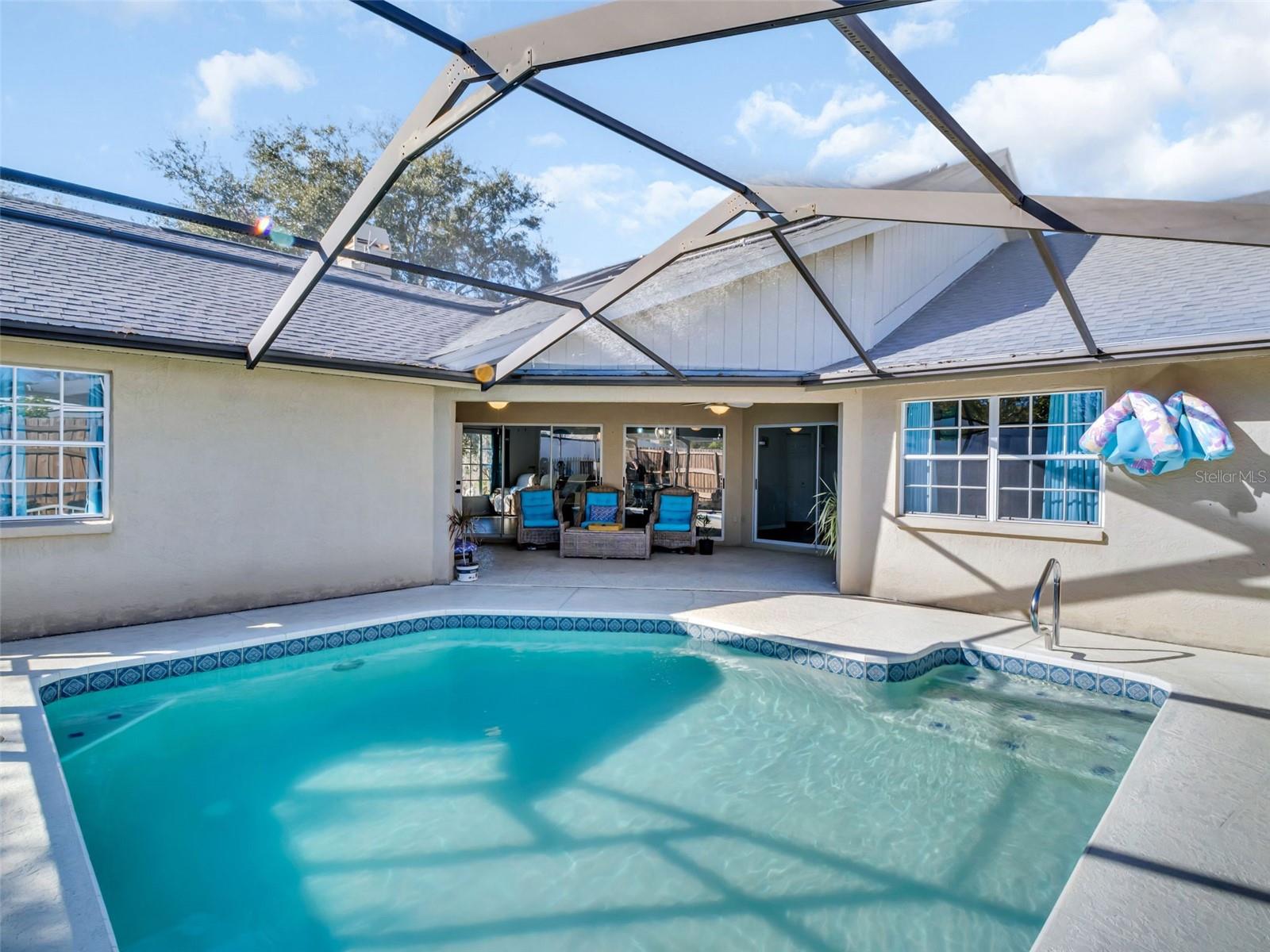 Listing photo id 2 for 4787 Klosterman Oaks Boulevard