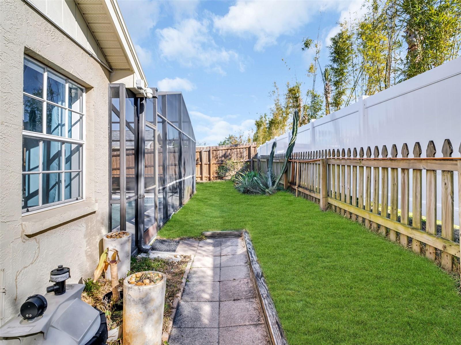 Listing photo id 47 for 4787 Klosterman Oaks Boulevard