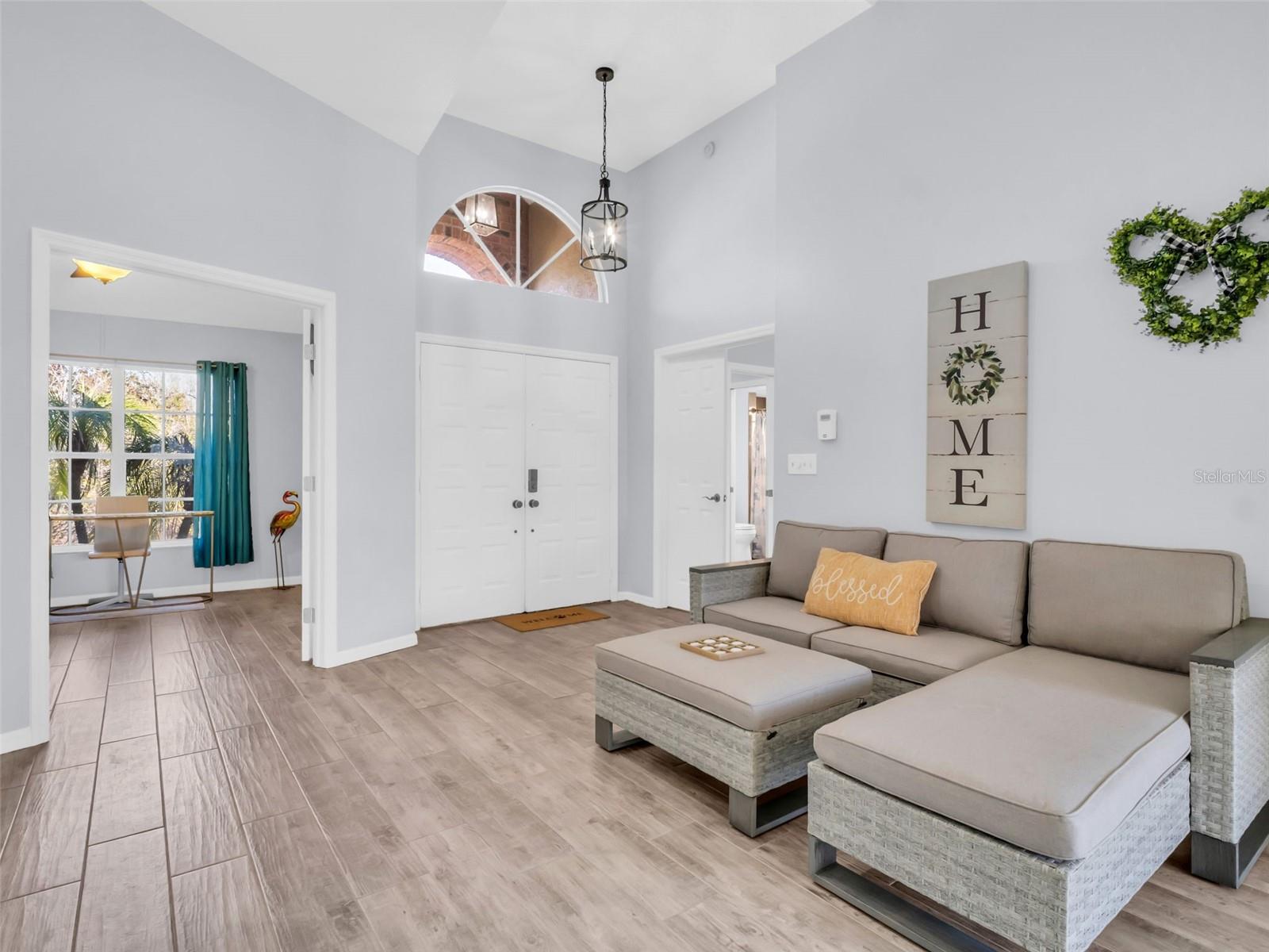 Listing photo id 5 for 4787 Klosterman Oaks Boulevard