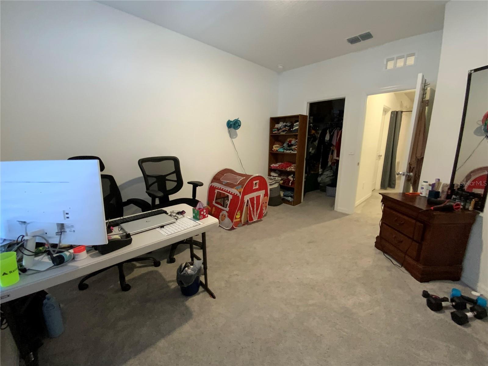 Image 18 of 25 For 10823 Fort White Court