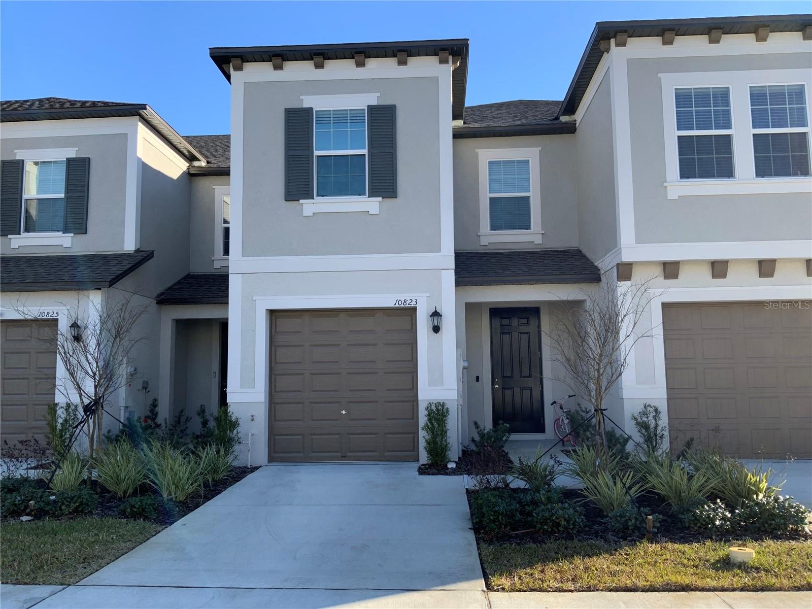 Image 2 of 25 For 10823 Fort White Court