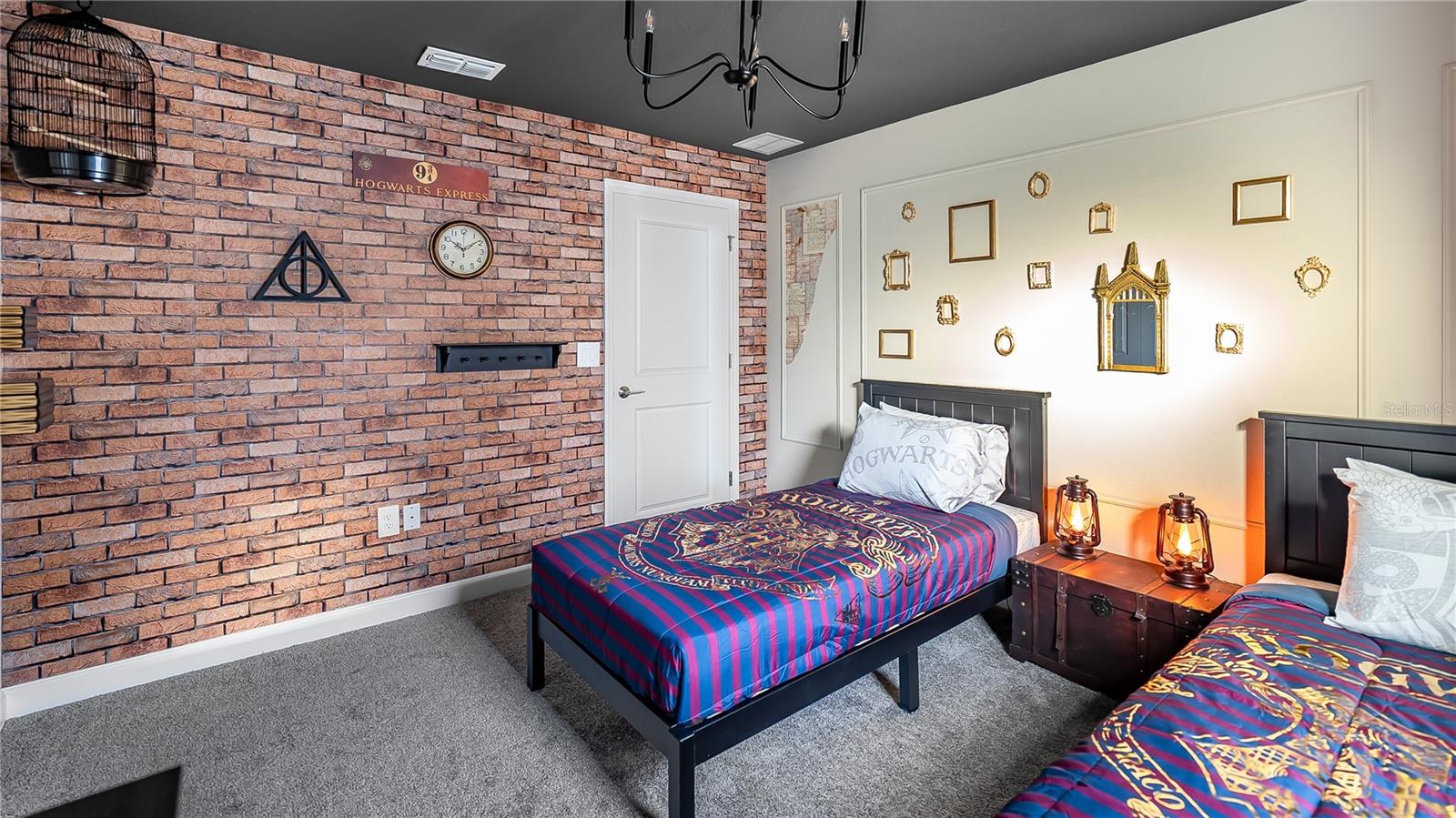 Image 53 of 68 For 2633 Scrapbook Street