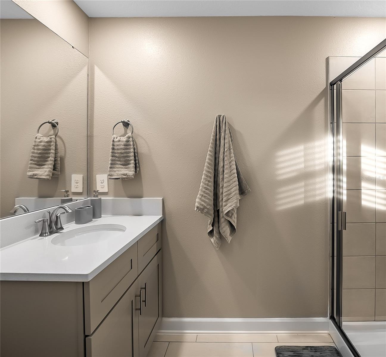 Image 60 of 68 For 2633 Scrapbook Street