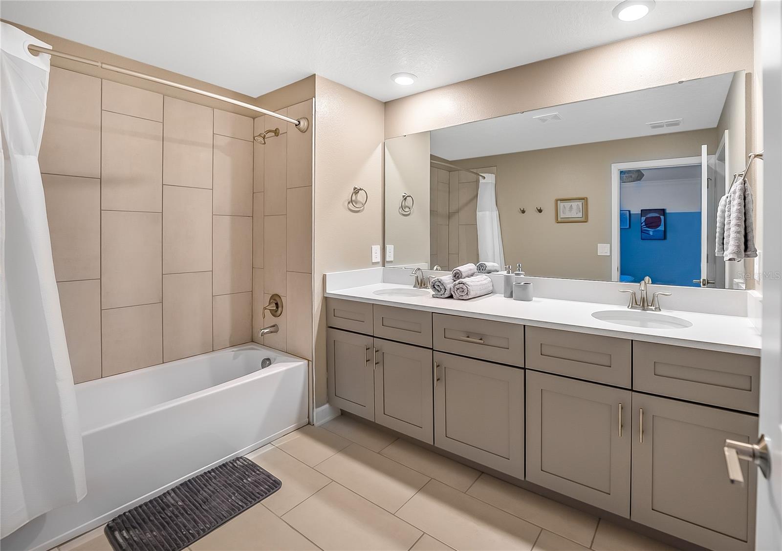 Image 62 of 68 For 2633 Scrapbook Street