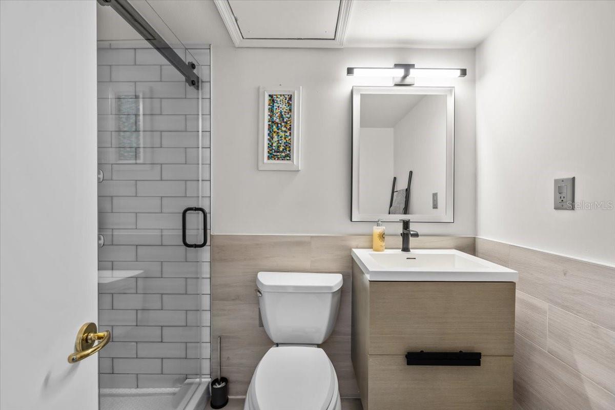 Image 30 of 41 For 2903 Bay Court Avenue