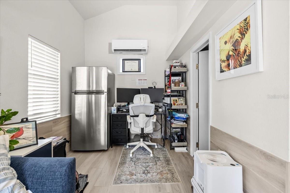 Image 31 of 41 For 2903 Bay Court Avenue