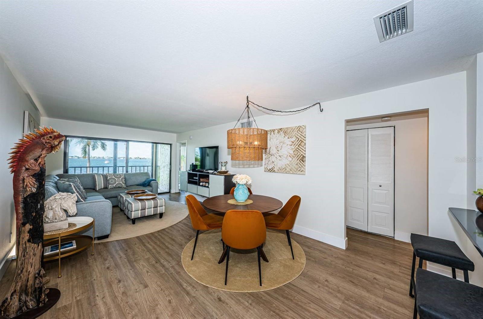 Image 5 of 28 For 6365 Bahia Del Mar Boulevard 210