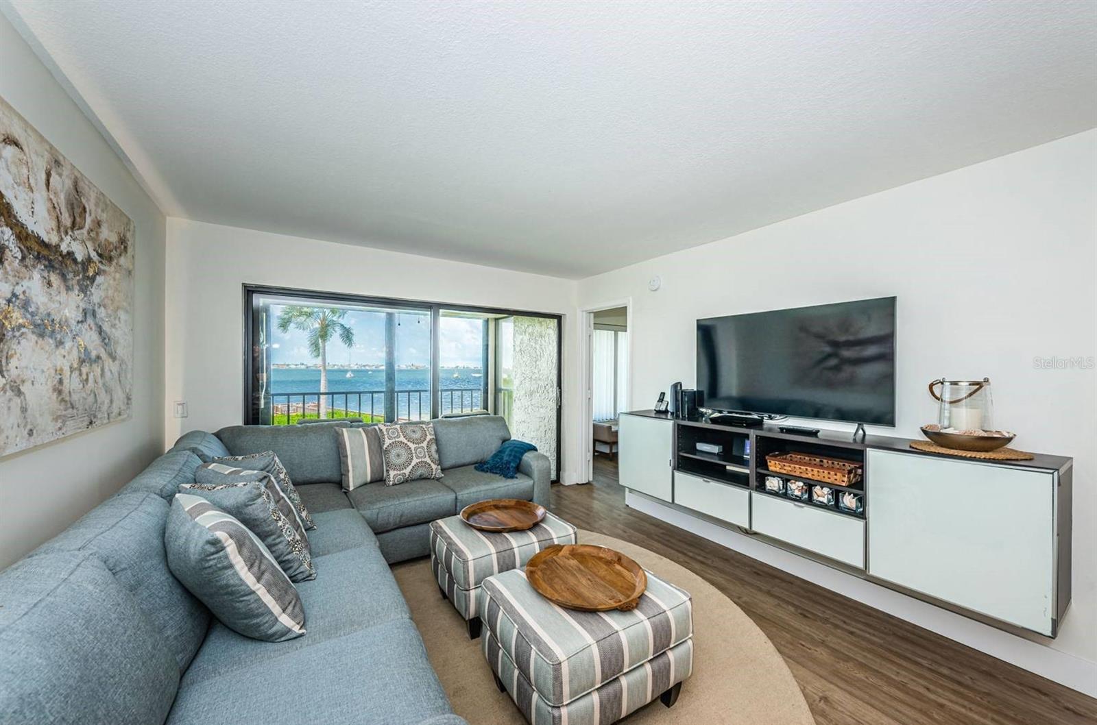 Image 7 of 28 For 6365 Bahia Del Mar Boulevard 210