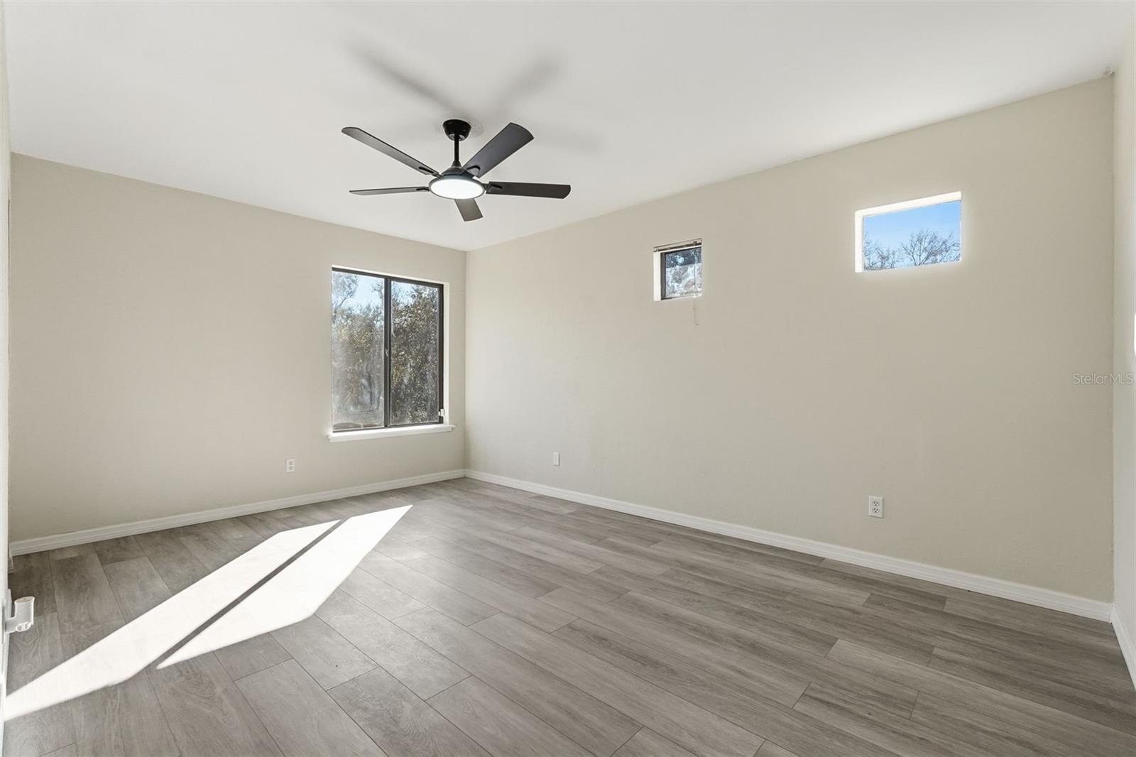 Image 11 of 42 For 1318 Mountainview