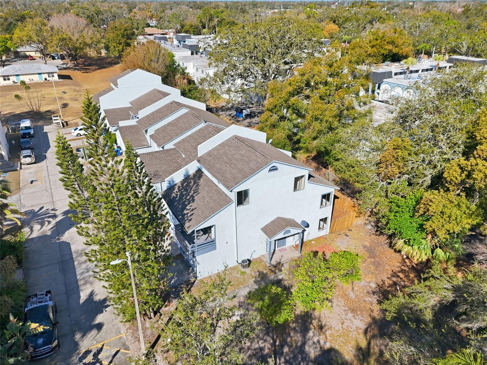 Image 2 of 42 For 1318 Mountainview