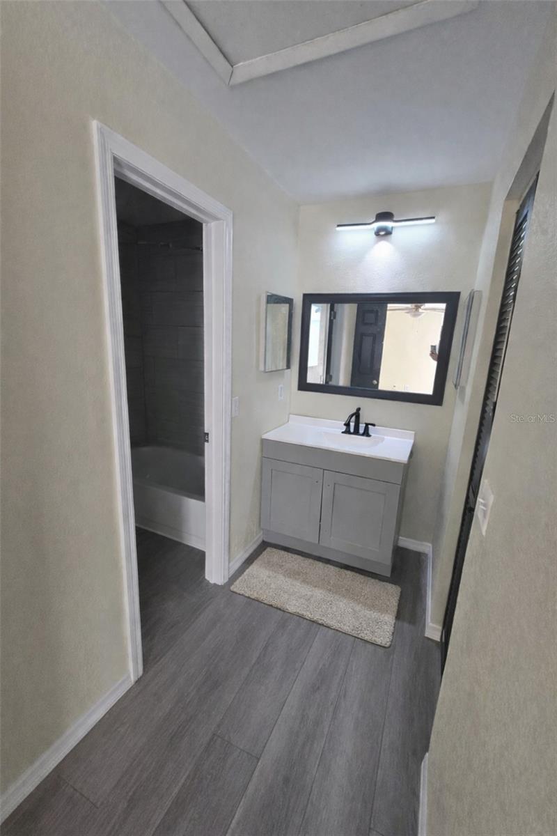 Image 21 of 42 For 1318 Mountainview