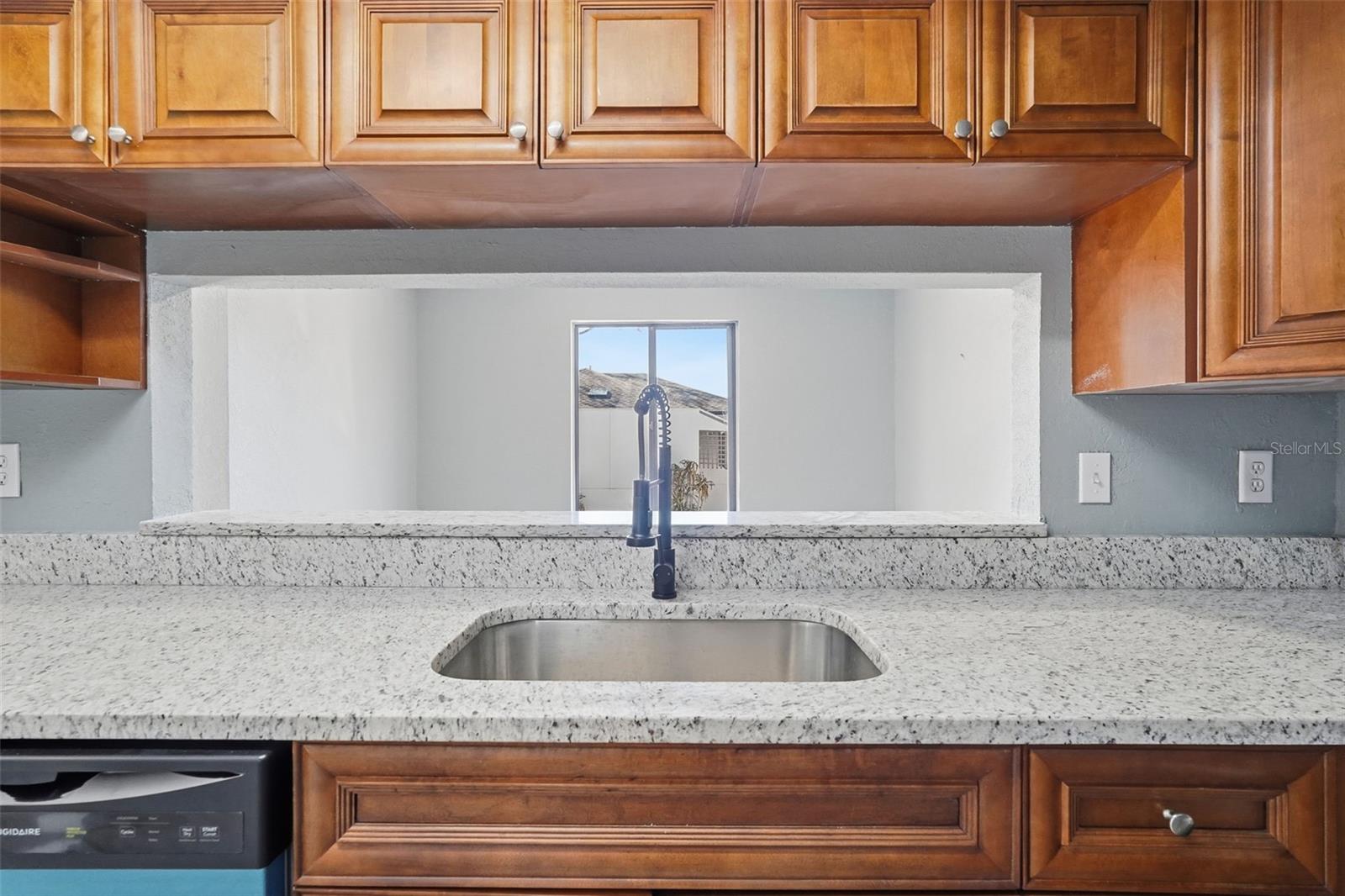 Image 27 of 42 For 1318 Mountainview