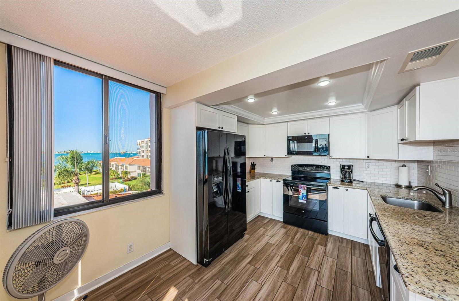 Image 8 of 25 For 6357 Bahia Del Mar Boulevard 408