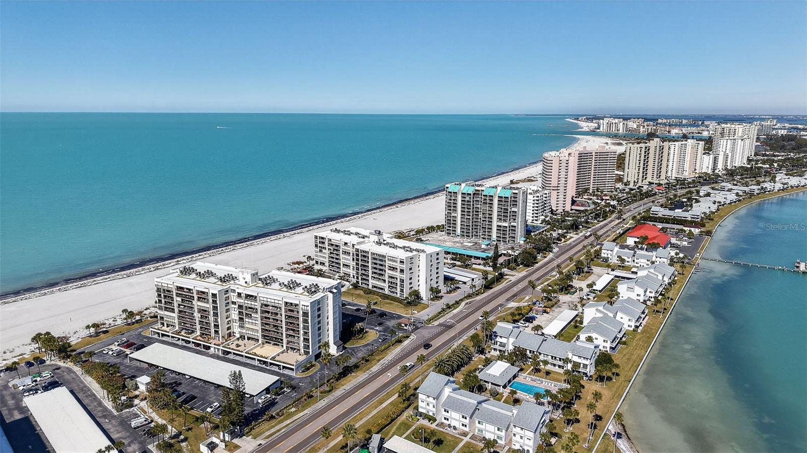 Listing photo id 0 for 1400 Gulf Boulevard 506