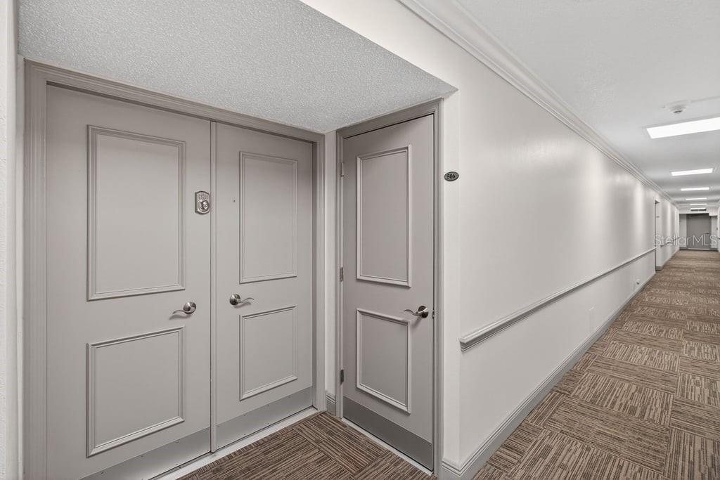 Listing photo id 1 for 1400 Gulf Boulevard 506