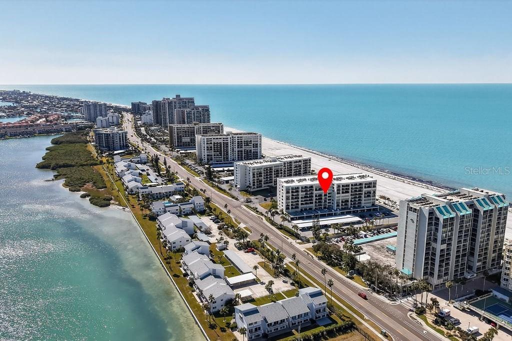 Listing photo id 31 for 1400 Gulf Boulevard 506