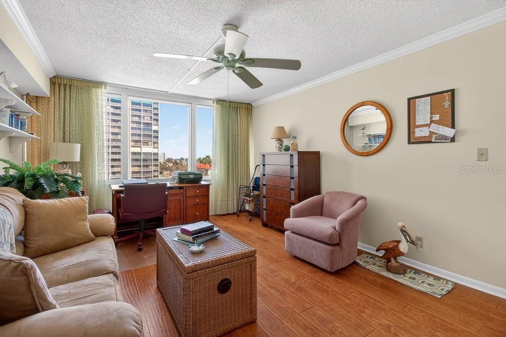 Listing photo id 44 for 1400 Gulf Boulevard 506