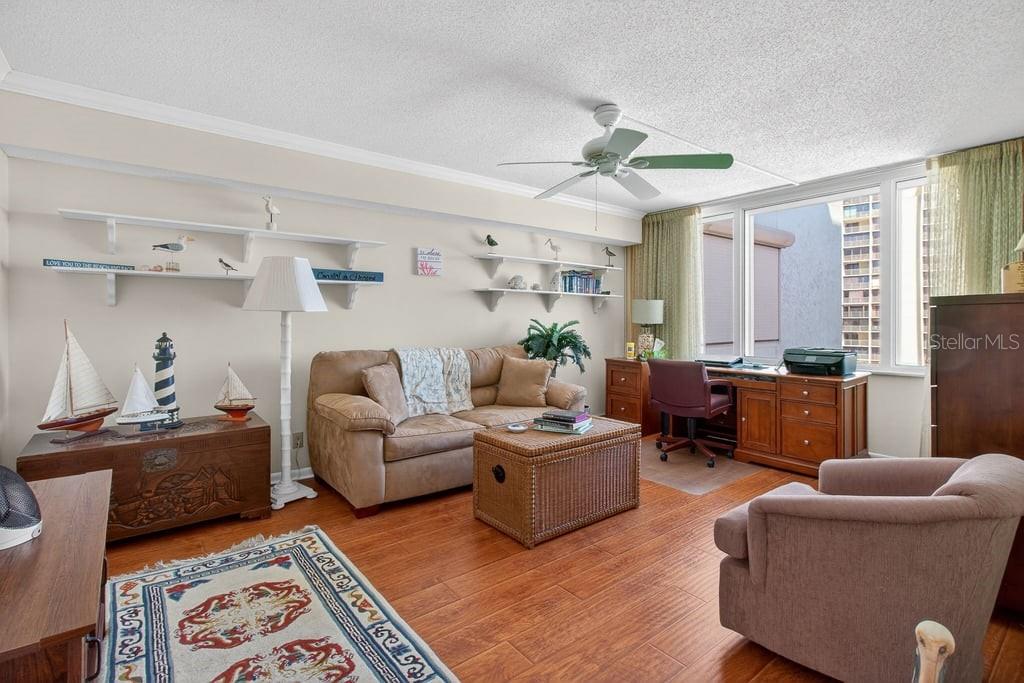 Listing photo id 50 for 1400 Gulf Boulevard 506