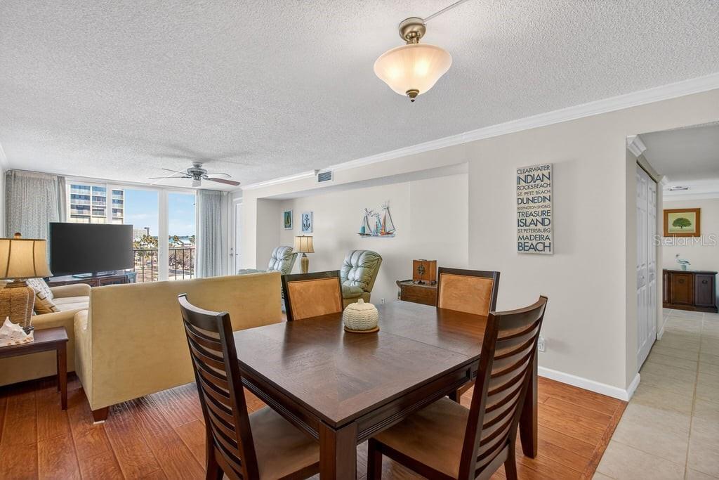 Listing photo id 7 for 1400 Gulf Boulevard 506