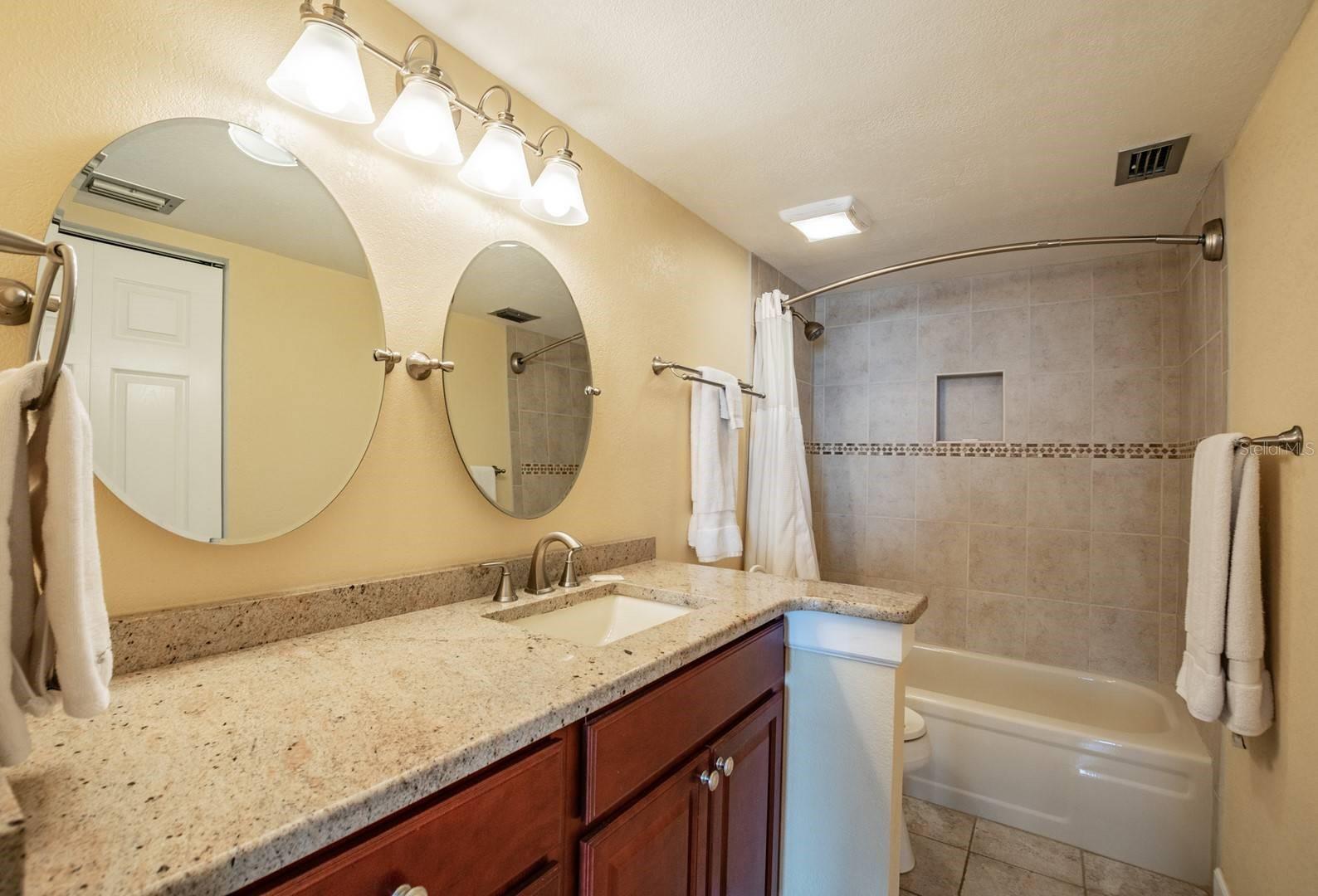 Image 11 of 16 For 6295 Bahia Del Mar Circle 401