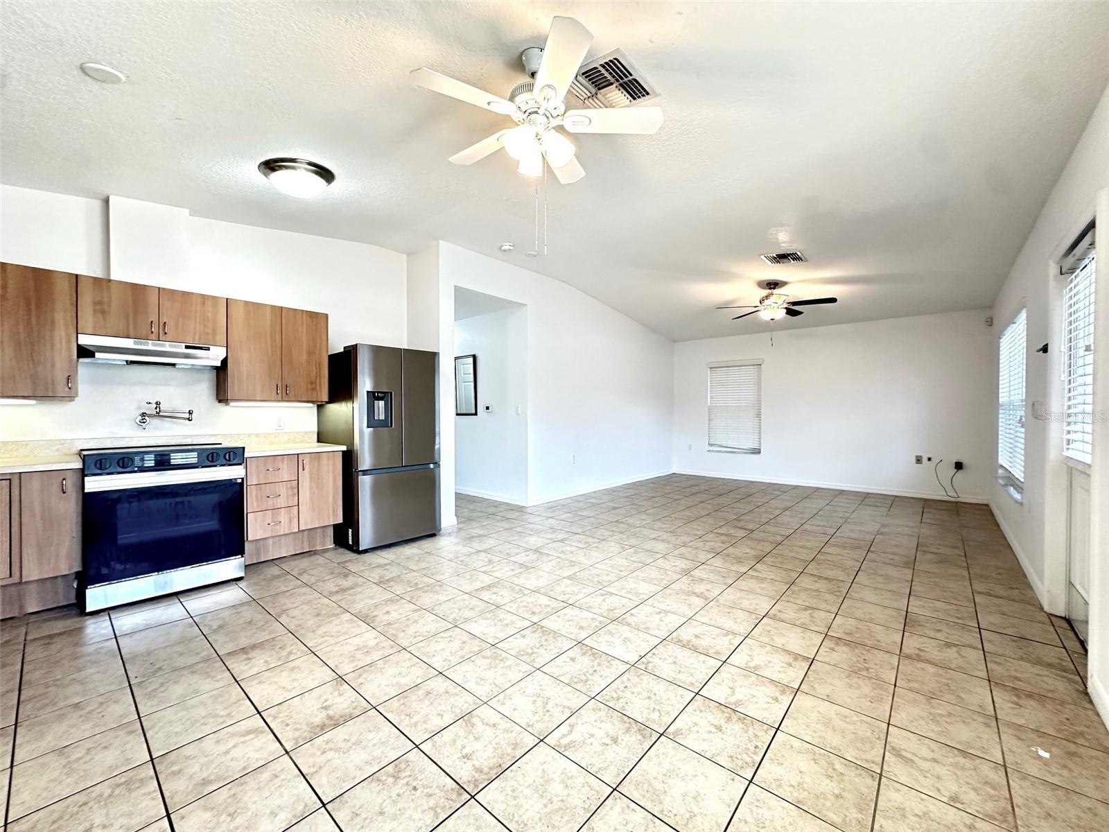 Image 7 of 16 For 1121 Dr Martin Luther King Jr Street S