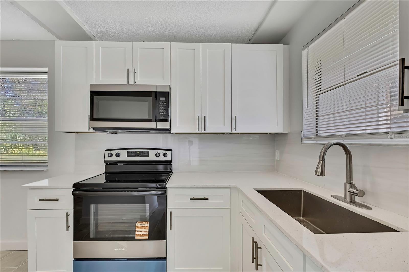 Image 8 of 20 For 10931 Tidewater Circle 10987