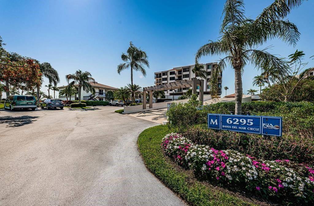 Image 2 of 20 For 6295 Bahia Del Mar Circle 505