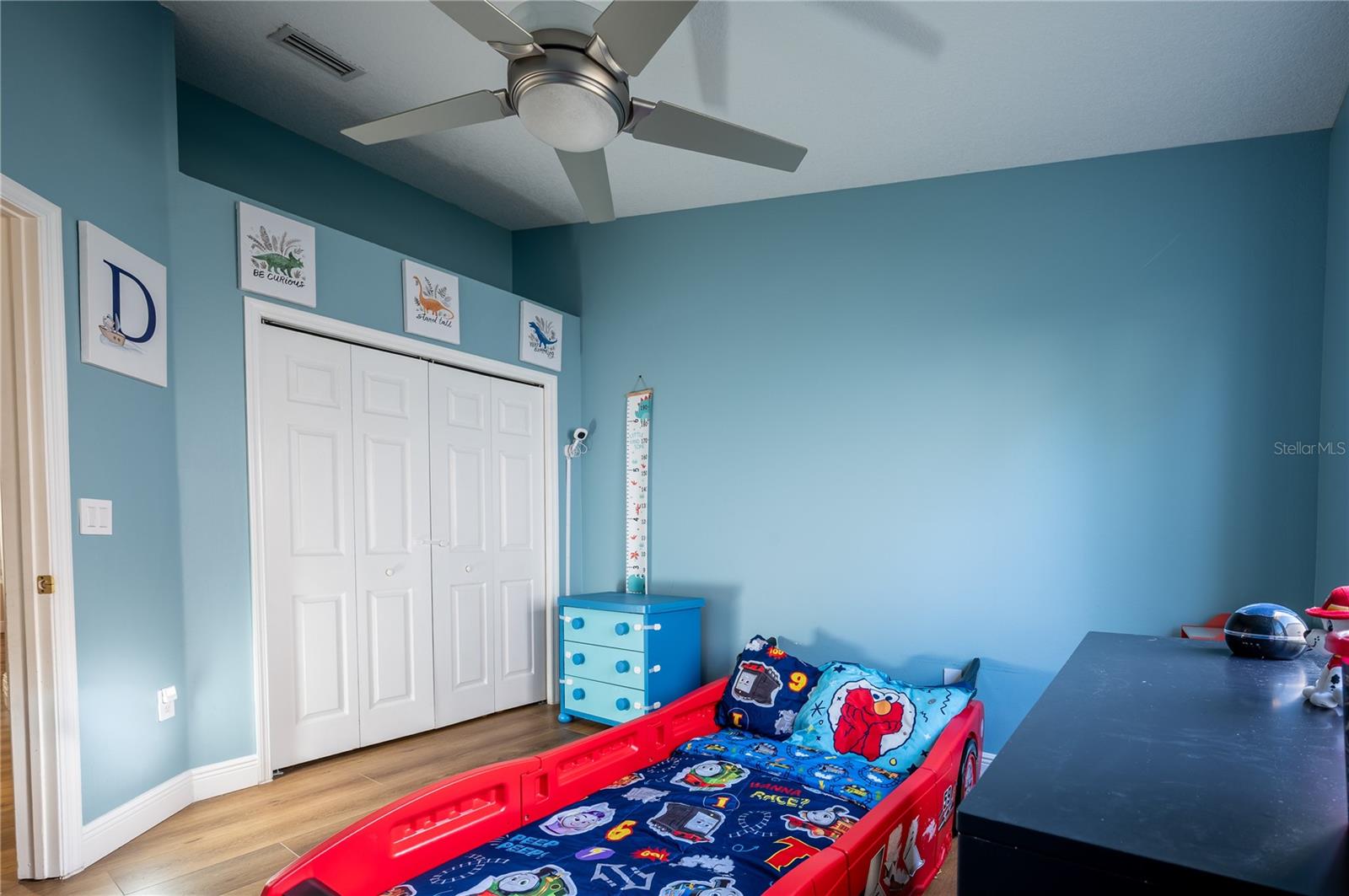 Listing photo id 12 for 27350 New Smyrna Drive