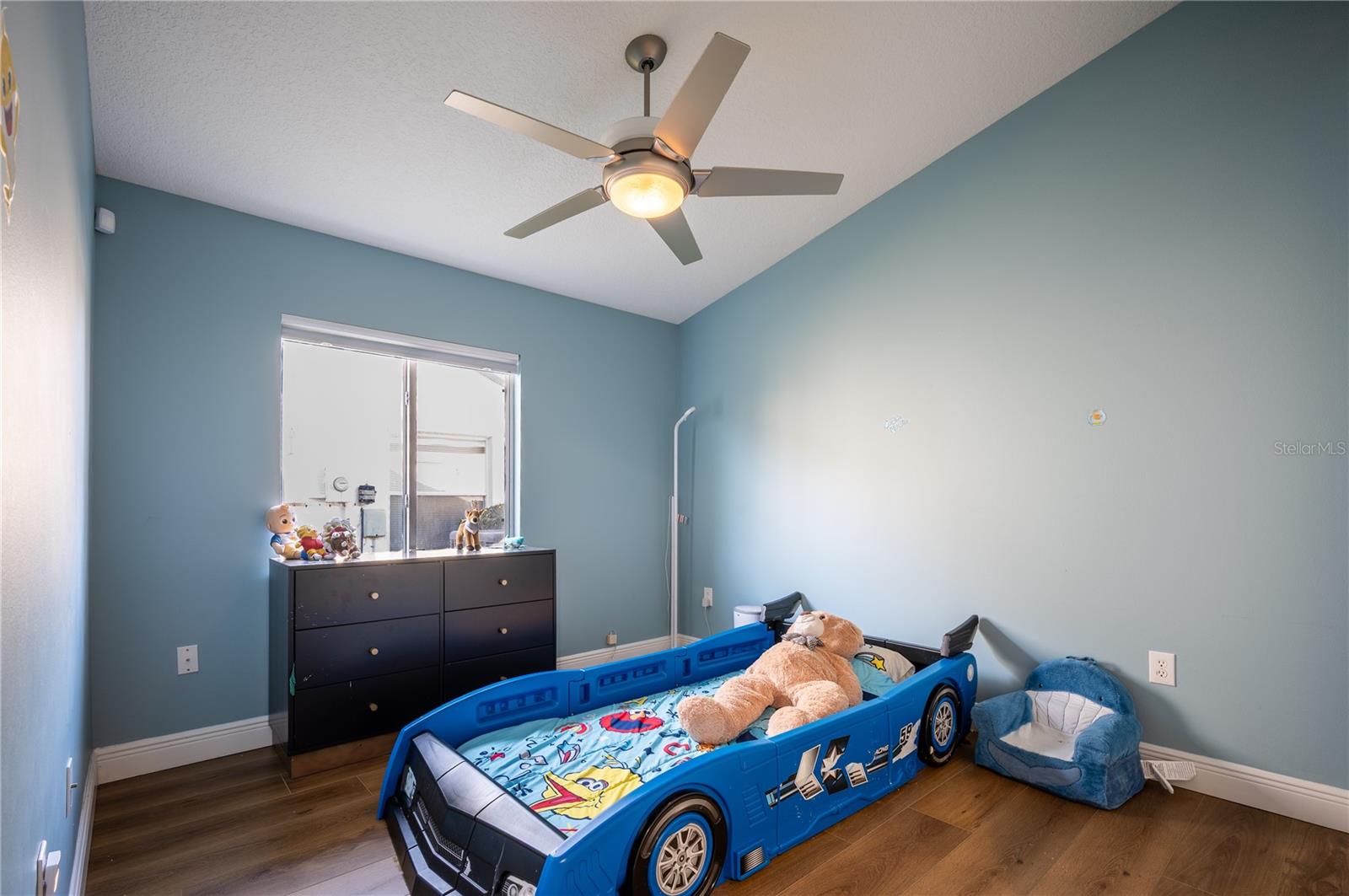 Listing photo id 13 for 27350 New Smyrna Drive