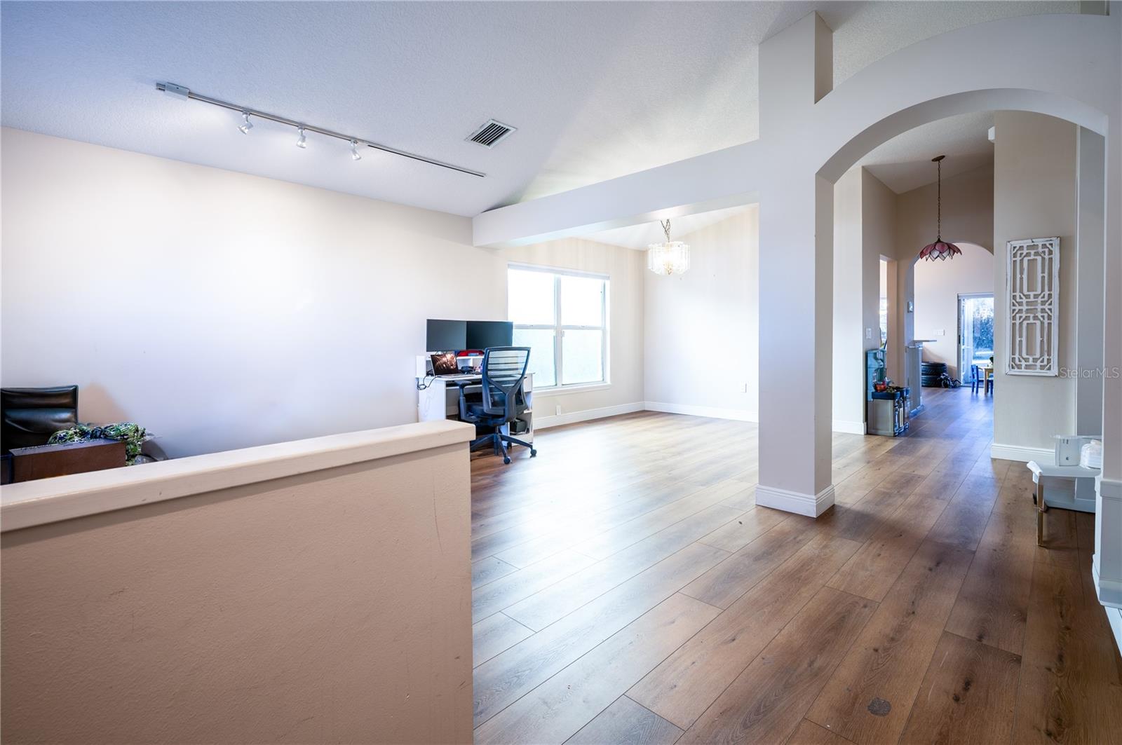 Listing photo id 1 for 27350 New Smyrna Drive