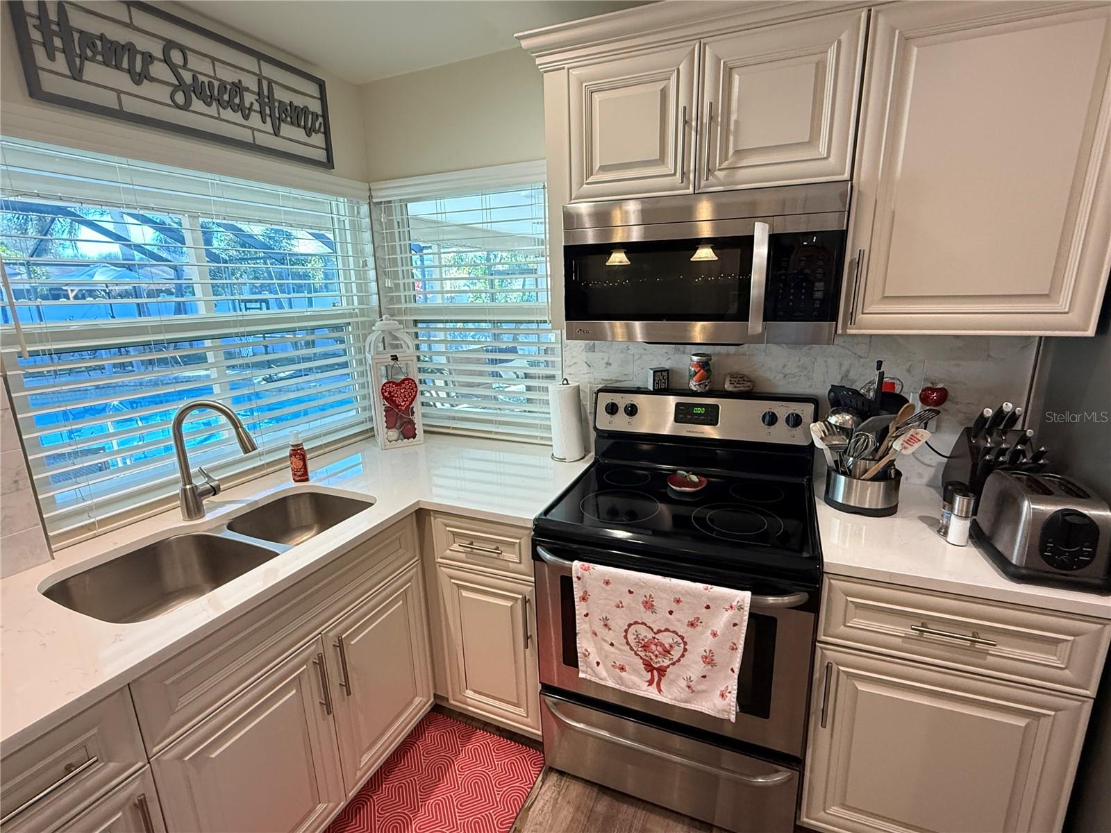 Image 19 of 51 For 12054 101st Avenue