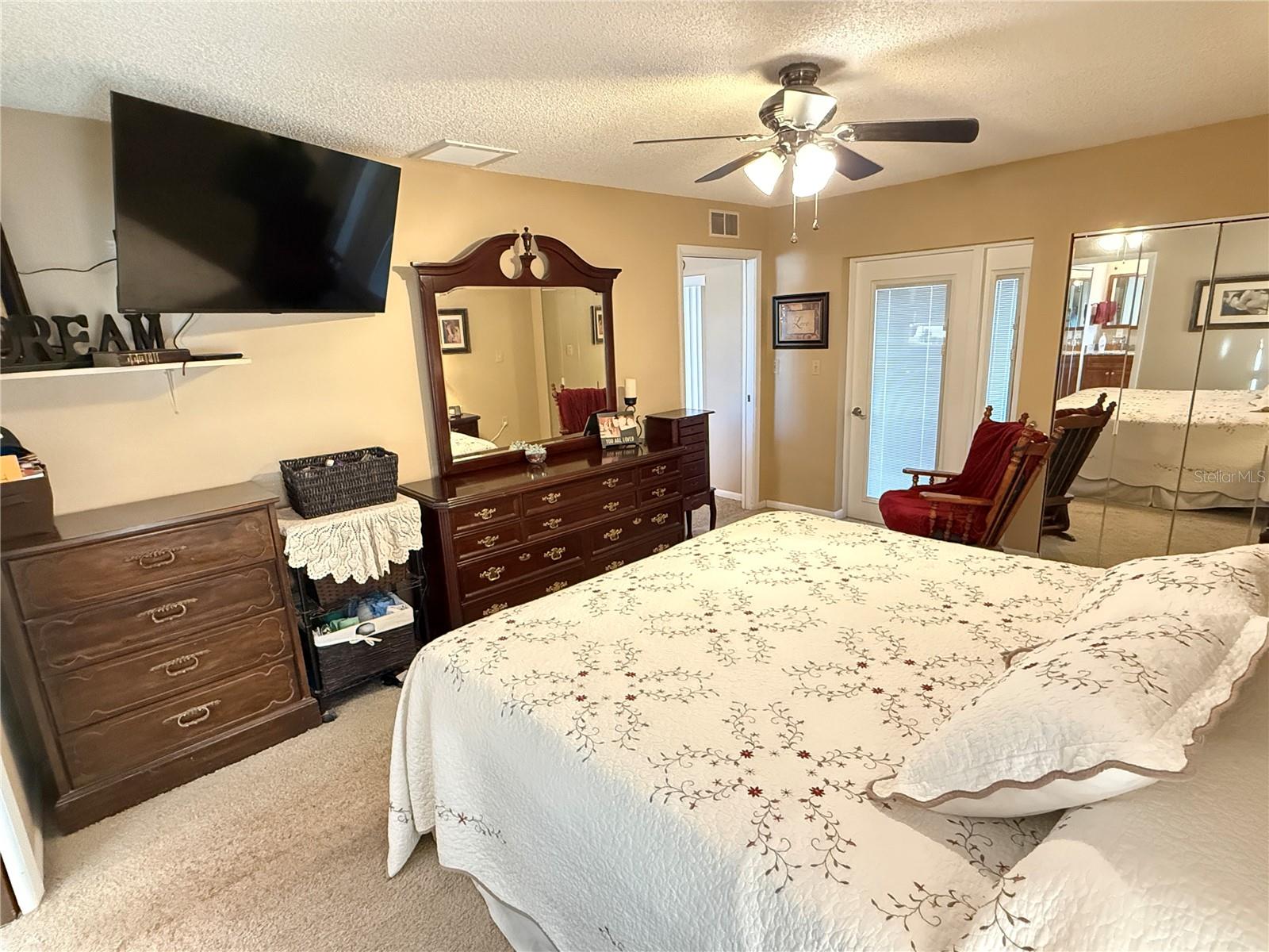 Image 27 of 51 For 12054 101st Avenue